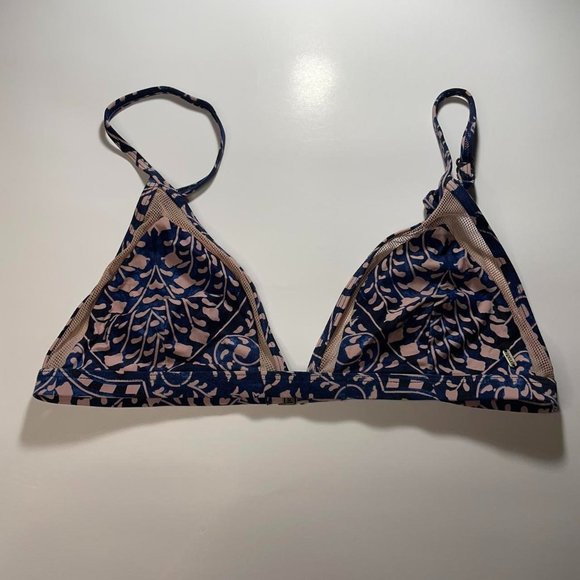 Rip Curl Swim Top With Mesh - Picture 1 of 3